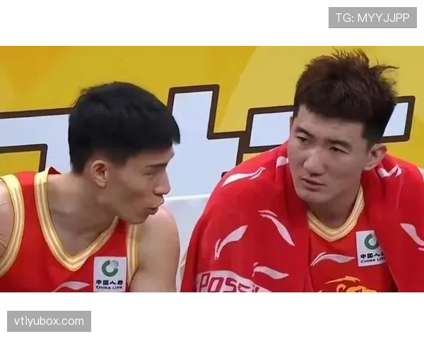 孙铭徽今天又不是打球，是在炫耀钱包厚度吧？